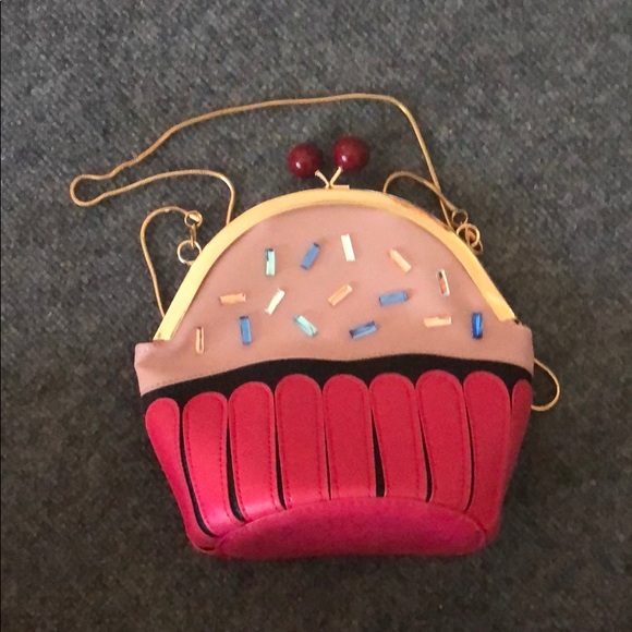 Handbags - 8”/8” whimsical cupcake purse with chain.
